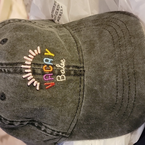 Time and Tru Accessories - Time & Tru Women's Hat